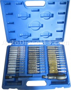 Brushes for injectors holes
