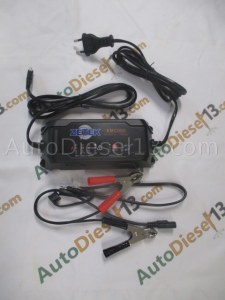 Battery charger / Battery maintainer