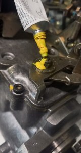 Tube de plombage jaune